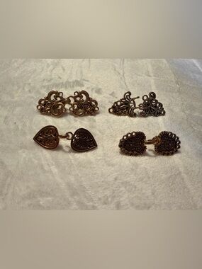 4-Piece Vintage Sweater Swirl Cape Cloak Clips for Dress